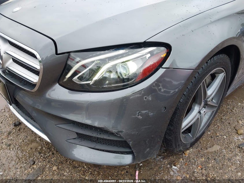 2017 Mercedes-benz E-klasse VIN WDDZF4KB7HA198518 IAAI salvage auction — WATER/FLOOD, Salvage Title, sold $3,900 on 2026-07-22 (photo 6)