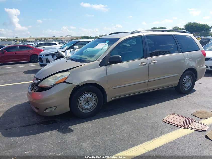 2008 Toyota Sienna VIN 5TDZK23C48S192969 IAAI salvage auction — RIGHT SIDE, Rebuildable (Florida), sold $550 on 2026-07-16 (photo 2)