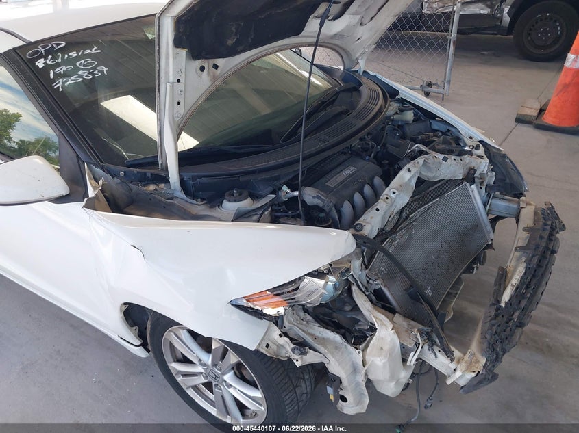 2011 Honda Cr-z VIN JHMZF1D68BS009366 IAAI salvage auction — FRONT END, Rebuildable (Florida), sold $300 on 2026-07-29 (photo 6)