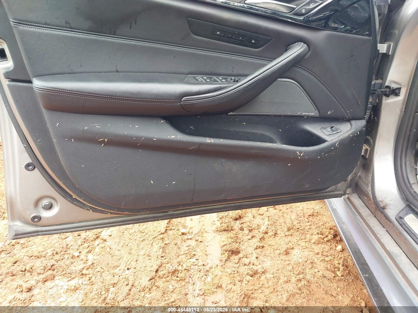 2018 BMW M5 VIN WBSJF0C59JB283152 IAAI salvage auction — WATER/FLOOD, Salvage (Missouri), sold $14,500 on 2026-08-03 (photo 6)