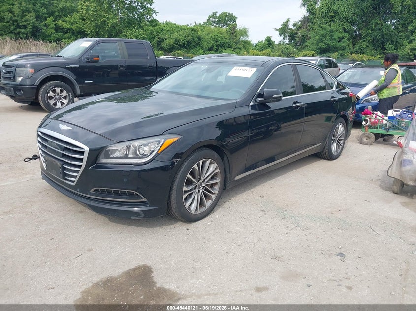 2015 Hyundai Genesis VIN KMHGN4JE2FU016957 IAAI salvage auction — NORMAL WEAR, Clear (Maryland), sold $2,275 on 2026-07-23 (photo 2)