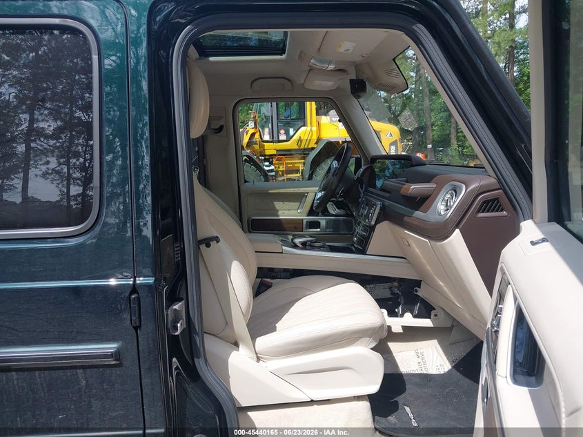 2021 Mercedes-benz VIN W1NYC7HJ0MX388188 IAAI salvage auction — THEFT, Salvage (Virginia), sold $25,250 on 2026-07-14 (photo 5)