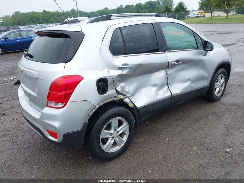 2019 Chevrolet Trax VIN KL7CJPSB1KB887887 IAAI salvage auction — RIGHT SIDE, Mv-907A (New York), sold $2,300 on 2026-07-07 (photo 4)
