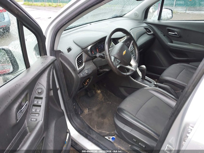 2019 Chevrolet Trax VIN KL7CJPSB1KB887887 IAAI salvage auction — RIGHT SIDE, Mv-907A (New York), sold $2,300 on 2026-07-07 (photo 5)