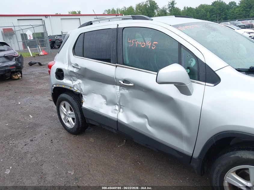 2019 Chevrolet Trax VIN KL7CJPSB1KB887887 IAAI salvage auction — RIGHT SIDE, Mv-907A (New York), sold $2,300 on 2026-07-07 (photo 6)