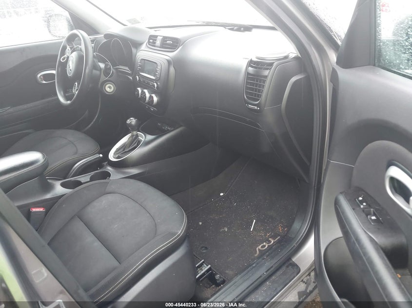 2016 Kia Soul VIN KNDJP3A57G7312166 IAAI salvage auction — SIDE, Clear (Virginia), sold $1,650 on 2026-07-09 (photo 5)