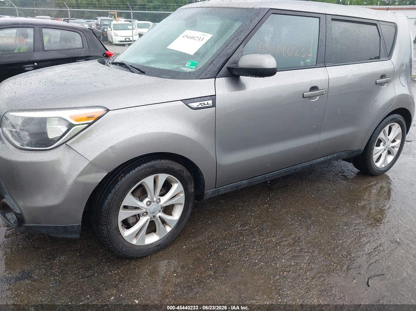 2016 Kia Soul VIN KNDJP3A57G7312166 IAAI salvage auction — SIDE, Clear (Virginia), sold $1,650 on 2026-07-09 (photo 6)