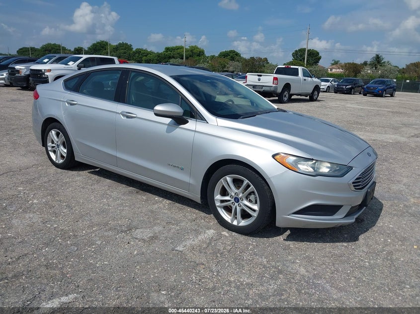 2018 Ford Fusion VIN 3FA6P0UU3JR271502 — IAAI salvage auction photo