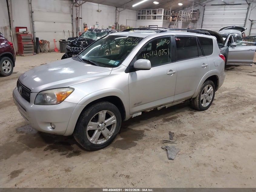 2006 Toyota Rav 4 VIN JTMBK32V765007097 IAAI salvage auction — NORMAL WEAR, Clear (New York), sold $425 on 2026-07-16 (photo 2)