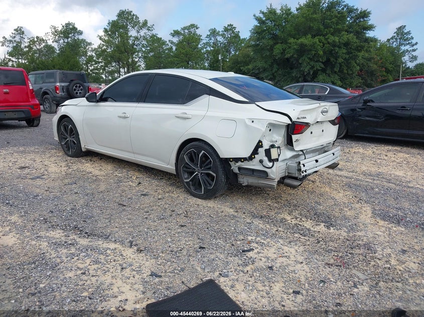 2024 Nissan Altima VIN 1N4BL4CV4RN361882 IAAI salvage auction — REAR END, Salvage Title, sold $8,600 on 2026-07-30 (photo 3)