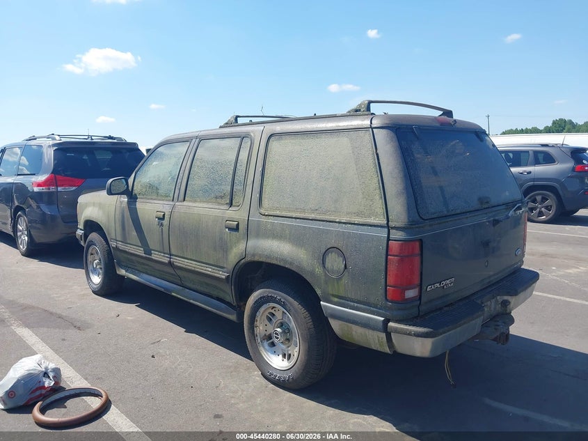 1993 Ford Explorer VIN 1FMDU34X6PUA93006 IAAI salvage auction — NORMAL WEAR, Clear (North Carolina), sold $1,200 on 2026-07-08 (photo 3)