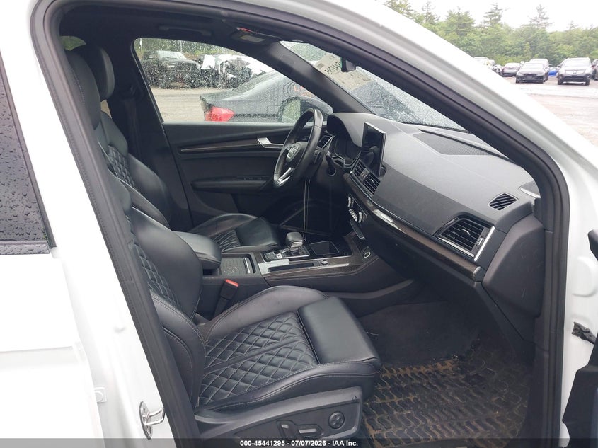2021 Audi Sq5 VIN WA1B4AFY3M2002393 IAAI salvage auction — LEFT SIDE, Salvage (Massachusetts), sold $13,000 on 2026-08-28 (photo 5)