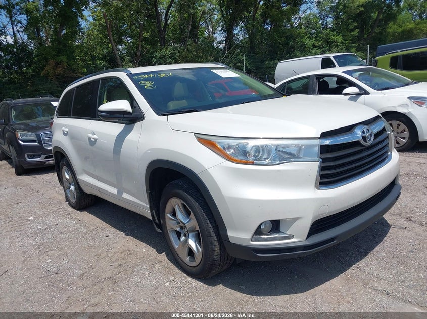 2016 Toyota Highlander VIN 5TDDKRFHXGS241021 IAAI salvage auction — LEFT SIDE, Salvage (Indiana), sold $8,400 on 2026-07-15 (photo 1)