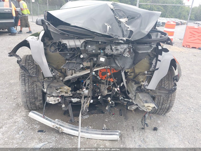 2021 Tesla Model 3 VIN 5YJ3E1EB5MF916050 IAAI salvage auction — FRONT END, Salvage Title, sold $1,150 on 2026-07-28 (photo 6)