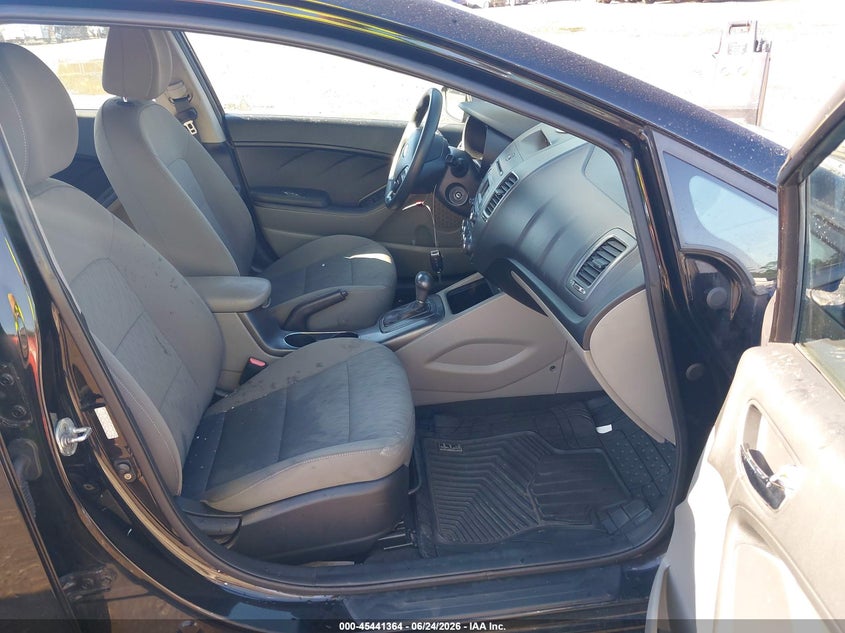 2016 Kia Forte VIN KNAFK4A68G5609362 IAAI salvage auction — REAR END, Salvage (New Jersey), sold $650 on 2026-07-29 (photo 5)