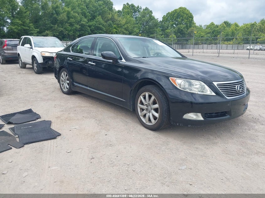 2009 Lexus Ls VIN JTHBL46FX95085222 IAAI salvage auction — SIDE, Clear (Tennessee), sold $1,050 on 2026-08-26 (photo 1)