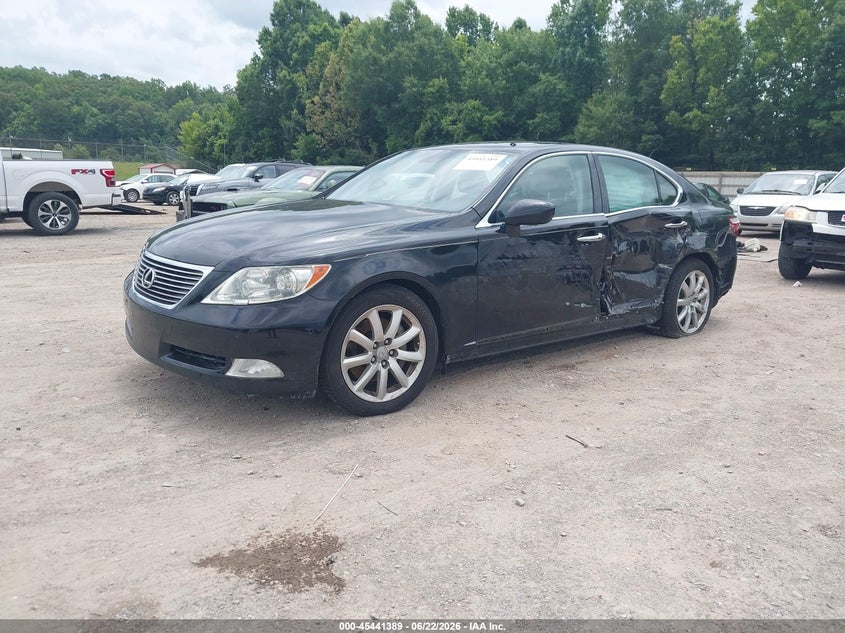 2009 Lexus Ls VIN JTHBL46FX95085222 IAAI salvage auction — SIDE, Clear (Tennessee), sold $1,050 on 2026-08-26 (photo 2)