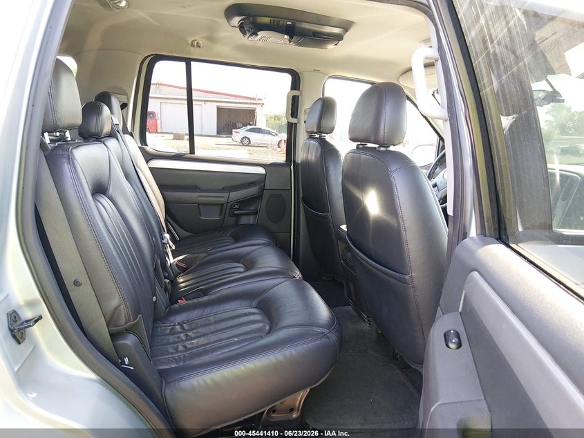 2005 Mercury Mountaineer VIN 4M2DU66K85UJ03033 IAAI salvage auction — NORMAL WEAR, Original (Ohio), sold $325 on 2026-07-08 (photo 8)
