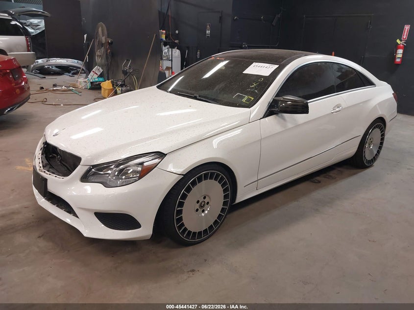 2015 Mercedes-benz E-klasse VIN WDDKJ6HB1FF301760 IAAI salvage auction — WATER/FLOOD, Mv-907A (New York), sold $1,400 on 2026-07-10 (photo 2)