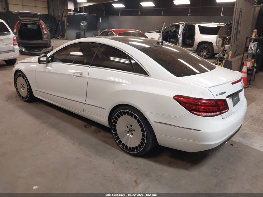 2015 Mercedes-benz E-klasse VIN WDDKJ6HB1FF301760 IAAI salvage auction — WATER/FLOOD, Mv-907A (New York), sold $1,400 on 2026-07-10 (photo 3)