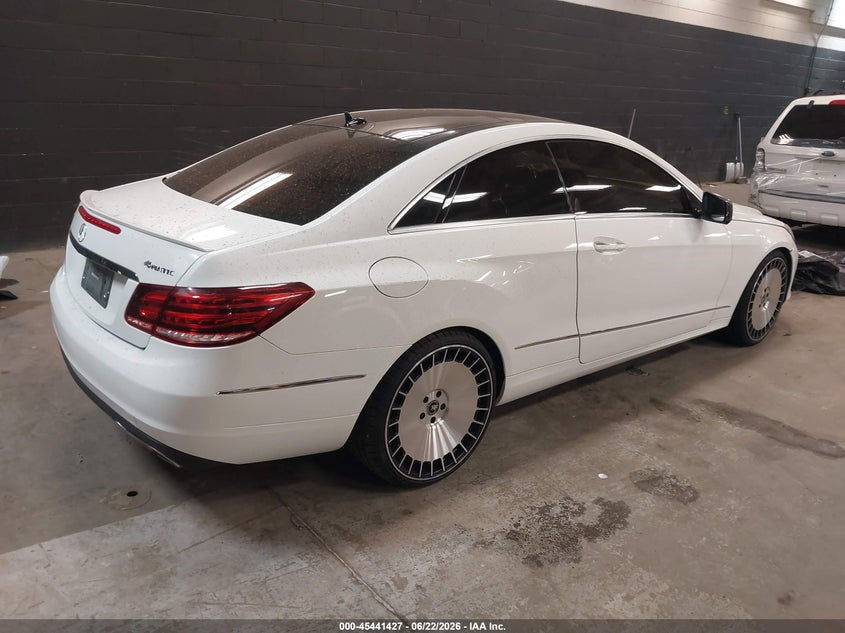 2015 Mercedes-benz E-klasse VIN WDDKJ6HB1FF301760 IAAI salvage auction — WATER/FLOOD, Mv-907A (New York), sold $1,400 on 2026-07-10 (photo 4)
