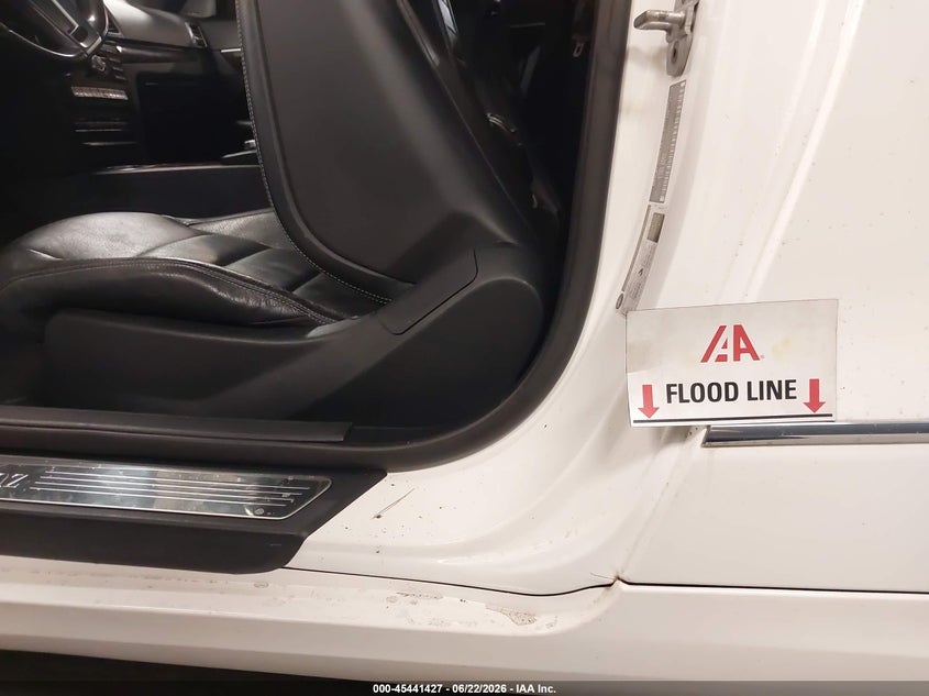 2015 Mercedes-benz E-klasse VIN WDDKJ6HB1FF301760 IAAI salvage auction — WATER/FLOOD, Mv-907A (New York), sold $1,400 on 2026-07-10 (photo 6)