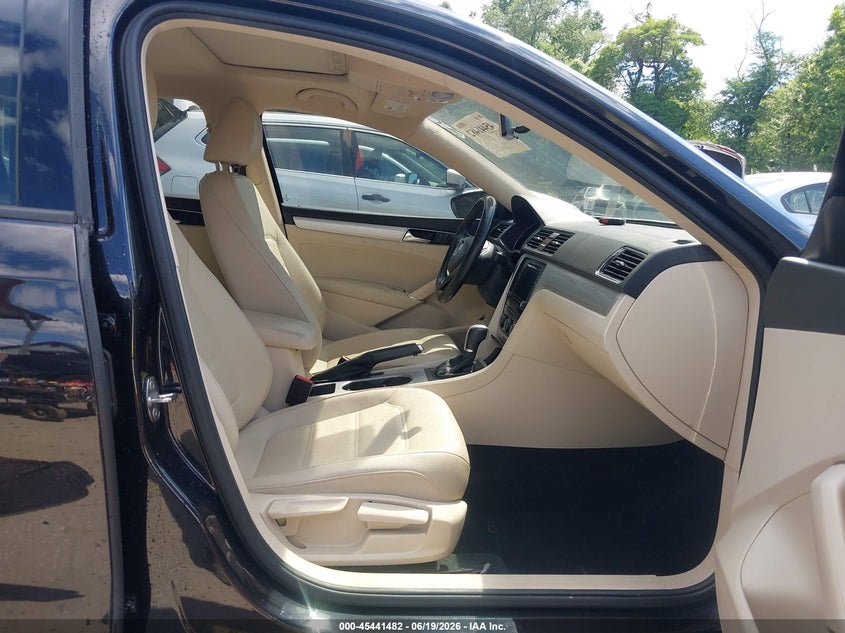 2019 Volkswagen Passat VIN 1VWLA7A38KC010110 IAAI salvage auction — REAR END, Salvage Title, sold $3,100 on 2026-08-23 (photo 5)