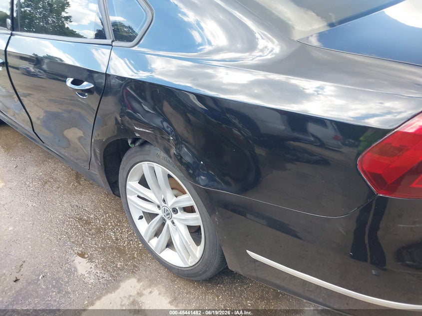 2019 Volkswagen Passat VIN 1VWLA7A38KC010110 IAAI salvage auction — REAR END, Salvage Title, sold $3,100 on 2026-08-23 (photo 6)