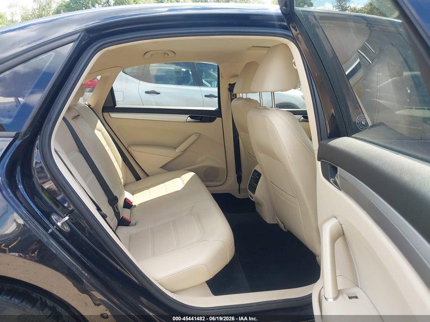 2019 Volkswagen Passat VIN 1VWLA7A38KC010110 IAAI salvage auction — REAR END, Salvage Title, sold $3,100 on 2026-08-23 (photo 8)