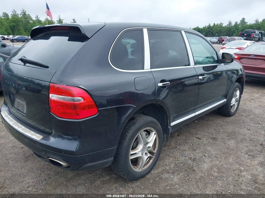 2008 Porsche Cayenne VIN WP1AB29P78LA53152 IAAI salvage auction — SIDE, Clear (Massachusetts), sold $450 on 2026-07-17 (photo 4)