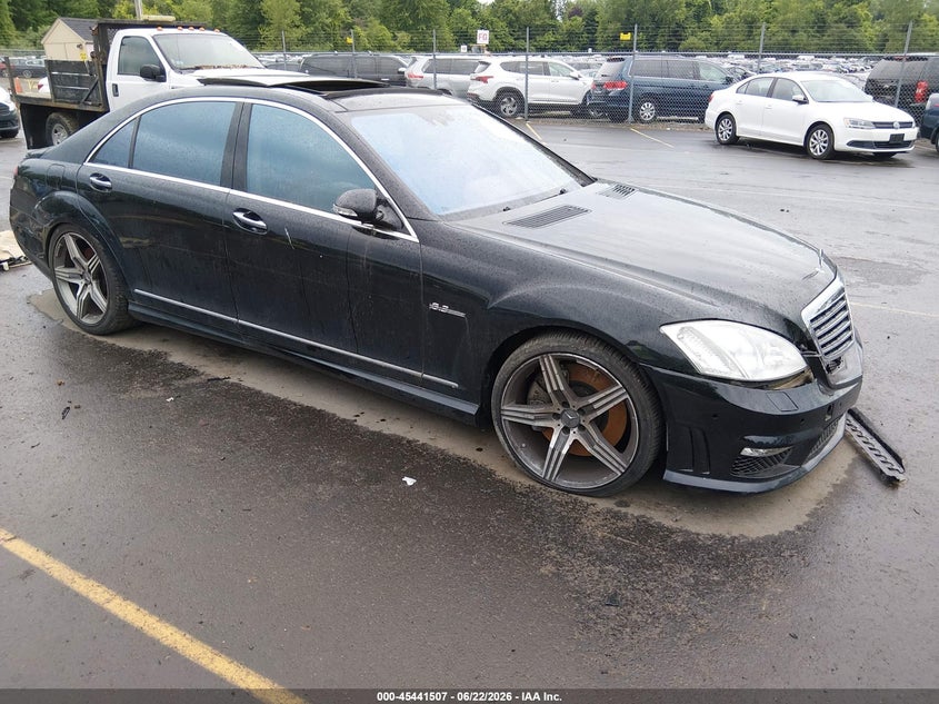 2009 Mercedes-benz S-klasse amg VIN WDDNG77X09A282490 IAAI salvage auction — FRONT END, Salvage (Connecticut), sold $2,925 on 2026-07-16 (photo 1)
