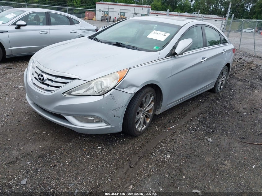 2011 Hyundai Sonata VIN 5NPEC4AC9BH258584 IAAI salvage auction — NORMAL WEAR, Clear (Virginia), sold $400 on 2026-07-31 (photo 2)