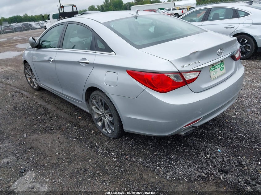 2011 Hyundai Sonata VIN 5NPEC4AC9BH258584 IAAI salvage auction — NORMAL WEAR, Clear (Virginia), sold $400 on 2026-07-31 (photo 3)