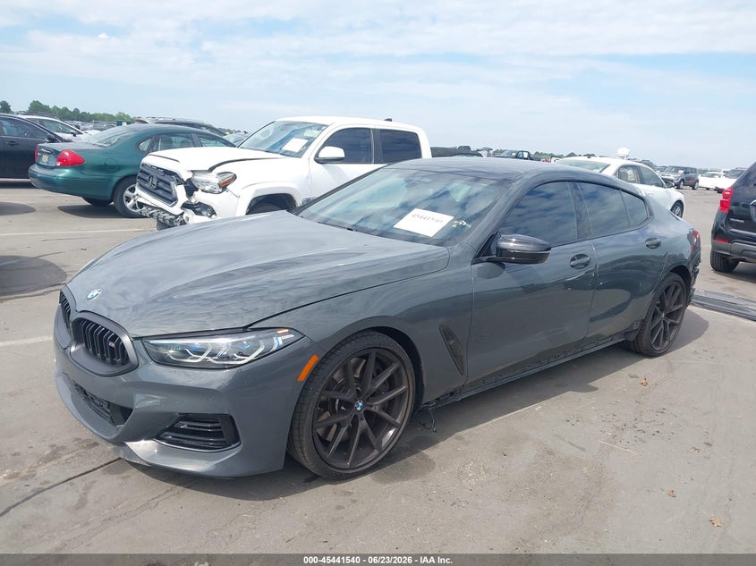 2023 BMW 8er VIN WBAGV8C00PCK75206 IAAI salvage auction — REAR END, Salvage Title, sold $24,900 on 2026-07-31 (photo 2)