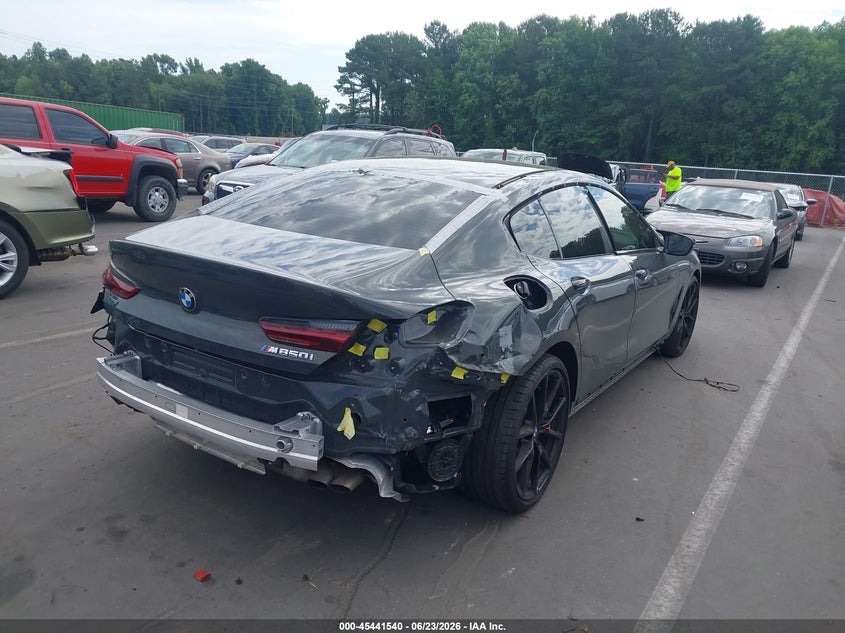 2023 BMW 8er VIN WBAGV8C00PCK75206 IAAI salvage auction — REAR END, Salvage Title, sold $24,900 on 2026-07-31 (photo 4)