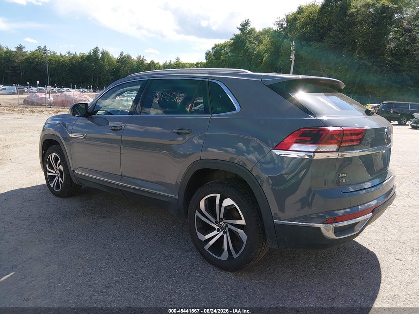 2021 Volkswagen Atlas cross sport VIN 1V2TC2CA4MC215517 IAAI salvage auction — SIDE, Salvage Title, sold $5,400 on 2026-07-31 (photo 3)