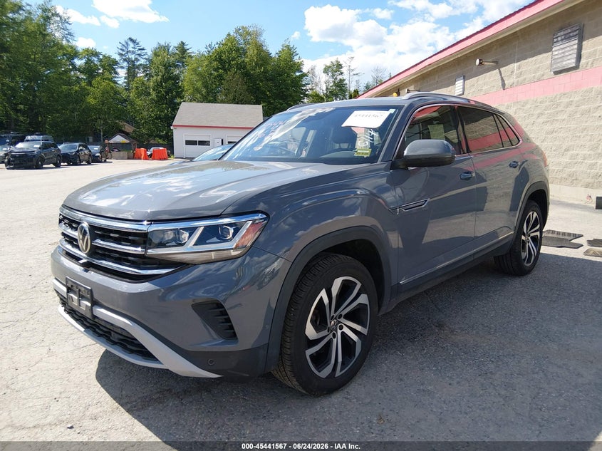 2021 Volkswagen Atlas cross sport VIN 1V2TC2CA4MC215517 IAAI salvage auction — SIDE, Salvage Title, sold $5,400 on 2026-07-31 (photo 2)