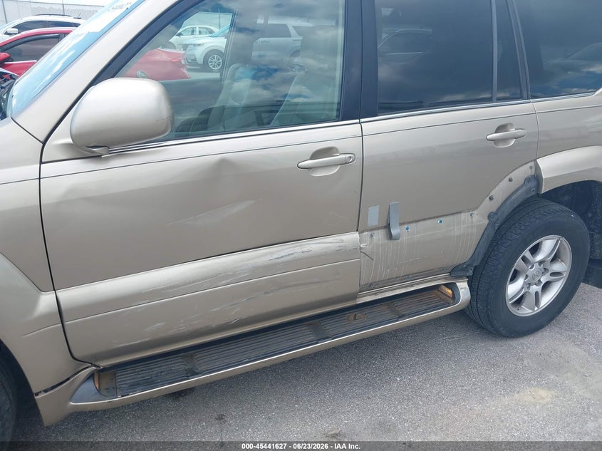 2005 Lexus Gx VIN JTJBT20X050076461 IAAI salvage auction — LEFT SIDE, Salvage (Indiana), sold $4,075 on 2026-07-23 (photo 6)