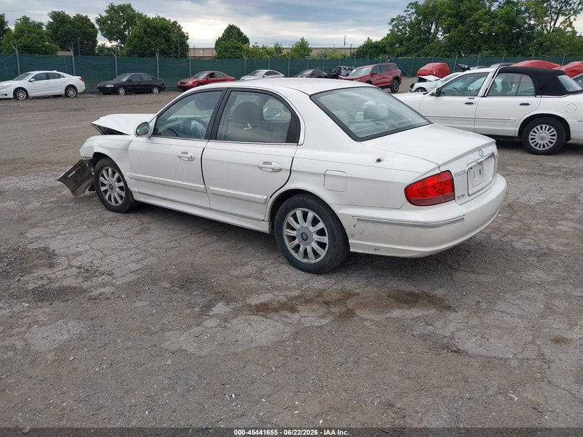 2003 Hyundai Sonata VIN KMHWF35H43A881241 IAAI salvage auction — ENGINE DAMAGE, Salvage (Pennsylvania), sold $300 on 2026-07-31 (photo 3)