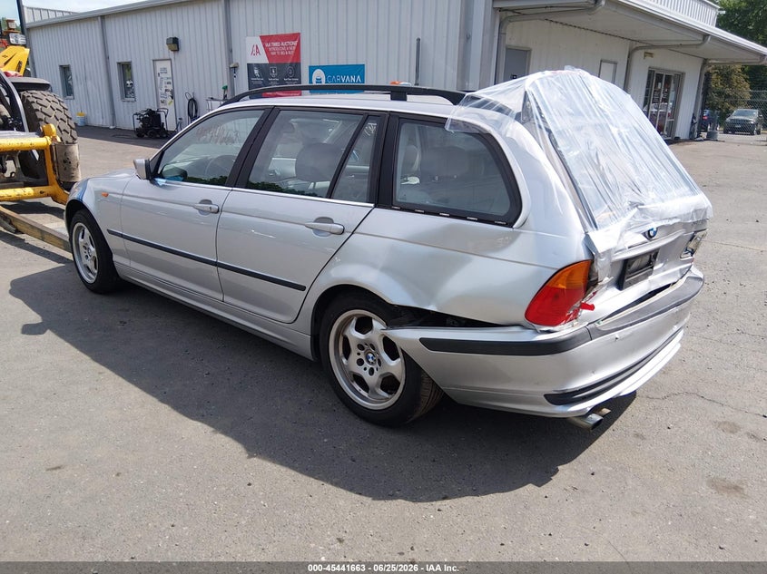 2003 BMW 3 series VIN WBAEP33483PF01585 IAAI salvage auction — REAR END, Bill Of Sale (Connecticut), sold $450 on 2026-07-09 (photo 3)