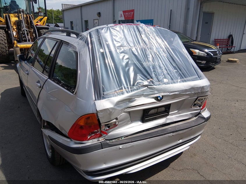 2003 BMW 3 series VIN WBAEP33483PF01585 IAAI salvage auction — REAR END, Bill Of Sale (Connecticut), sold $450 on 2026-07-09 (photo 6)