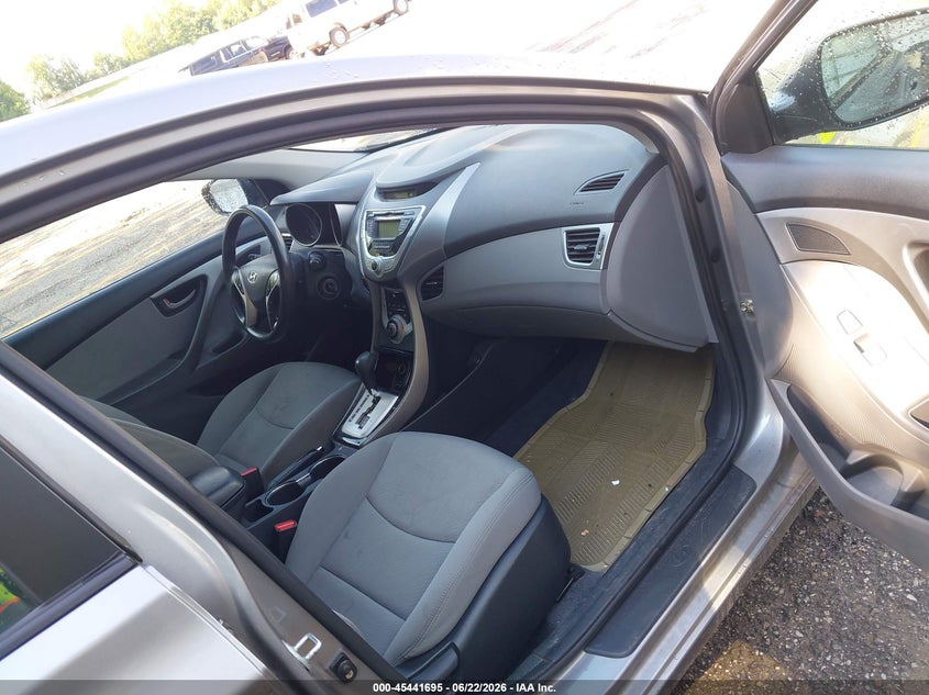 2011 Hyundai Elantra VIN KMHDH4AE2BU106971 IAAI salvage auction — NORMAL WEAR, Clear (Michigan), sold $575 on 2026-07-20 (photo 5)