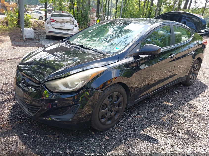 2015 Hyundai Elantra VIN KMHDH4AE1FU265518 IAAI salvage auction — FRONT & REAR, Clear (Virginia), sold $475 on 2026-07-10 (photo 2)