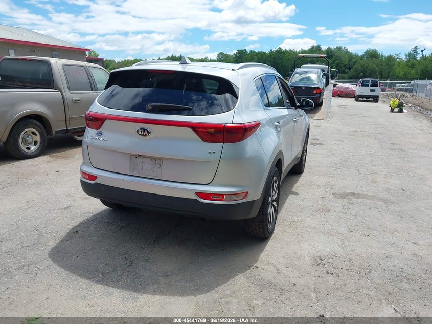 2017 Kia Sportage VIN KNDPNCAC4H7223946 IAAI salvage auction — NORMAL WEAR, Original (Maine), sold $3,100 on 2026-07-06 (photo 4)