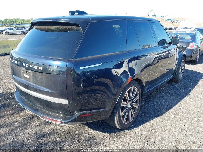 2025 Land rover RANGE ROVER VIN SALK19F47SA257263 IAAI salvage auction — LEFT FRONT, Salvage Title, sold $57,500 on 2026-08-24 (photo 4)