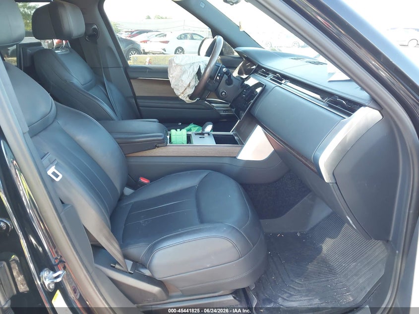 2025 Land rover RANGE ROVER VIN SALK19F47SA257263 IAAI salvage auction — LEFT FRONT, Salvage Title, sold $57,500 on 2026-08-24 (photo 5)