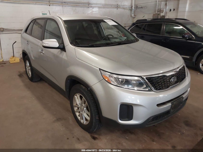 2014 Kia Sorento VIN 5XYKT3A60EG475508 IAAI salvage auction — NORMAL WEAR, Clear (Minnesota), sold $1,400 on 2026-07-08 (photo 1)