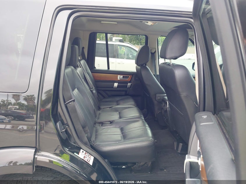 2016 Land rover Lr4 VIN SALAG2V6XGA827199 IAAI salvage auction — NORMAL WEAR, Clear - Dealer Only (California), sold $1,600 on 2026-07-29 (photo 8)