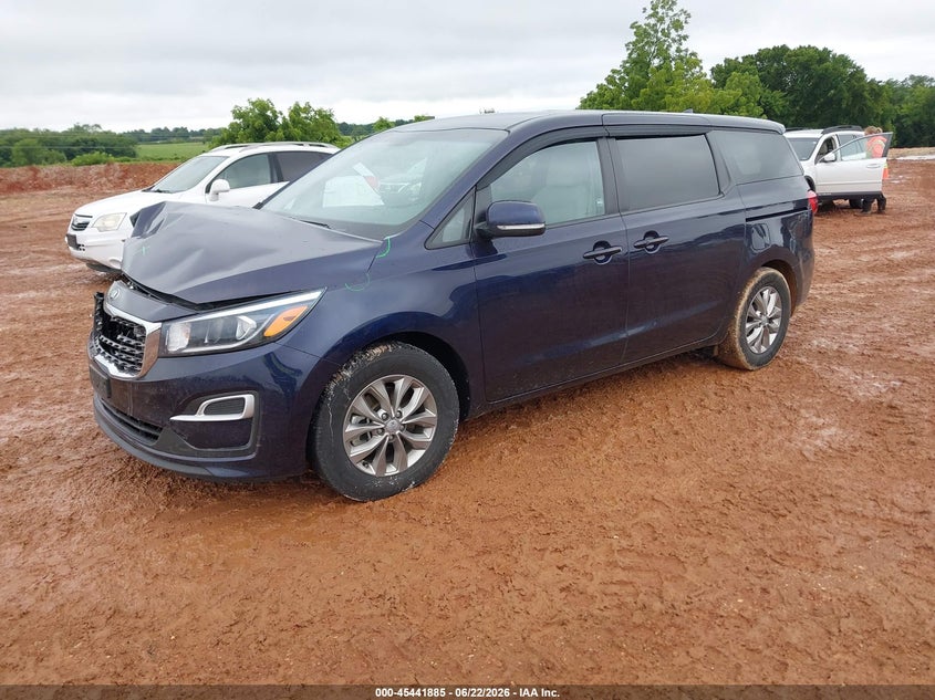 2020 Kia SEDONA VIN KNDMB5C18L6610355 IAAI salvage auction — RIGHT FRONT, Salvage (Missouri), sold $2,075 on 2026-07-27 (photo 2)