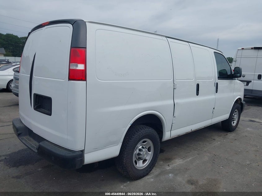 2021 Chevrolet Express VIN 1GCZGGF72M1157397 IAAI salvage auction — REPOSSESSION, Salvage Title, sold $7,200 on 2026-07-21 (photo 4)